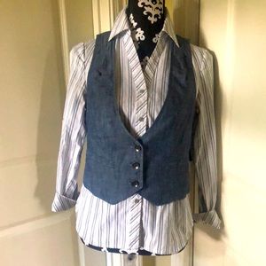 Vest GAP size S and blouse Charter Club size 4